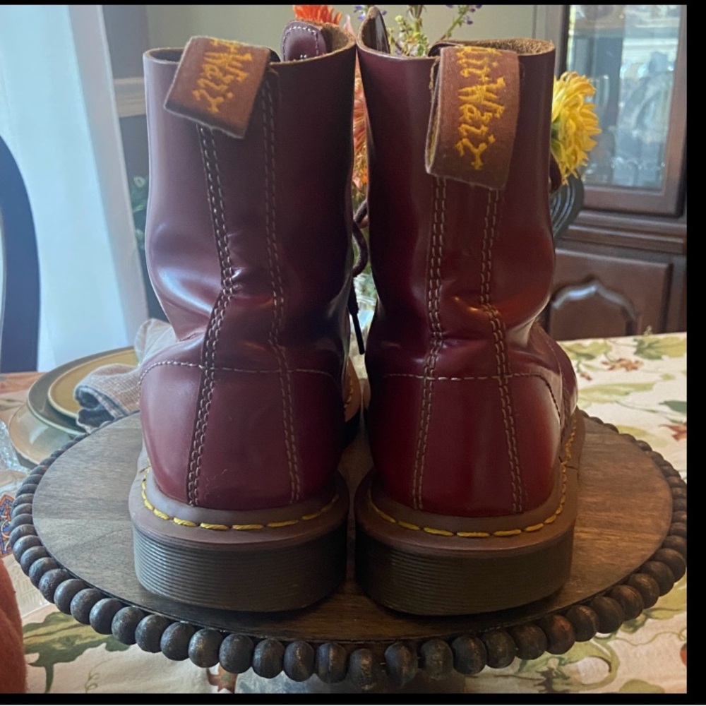 Dr Martens Made in England Vintage 1460 Red Quilon Lace-Up Boots - Picture 3 of 9